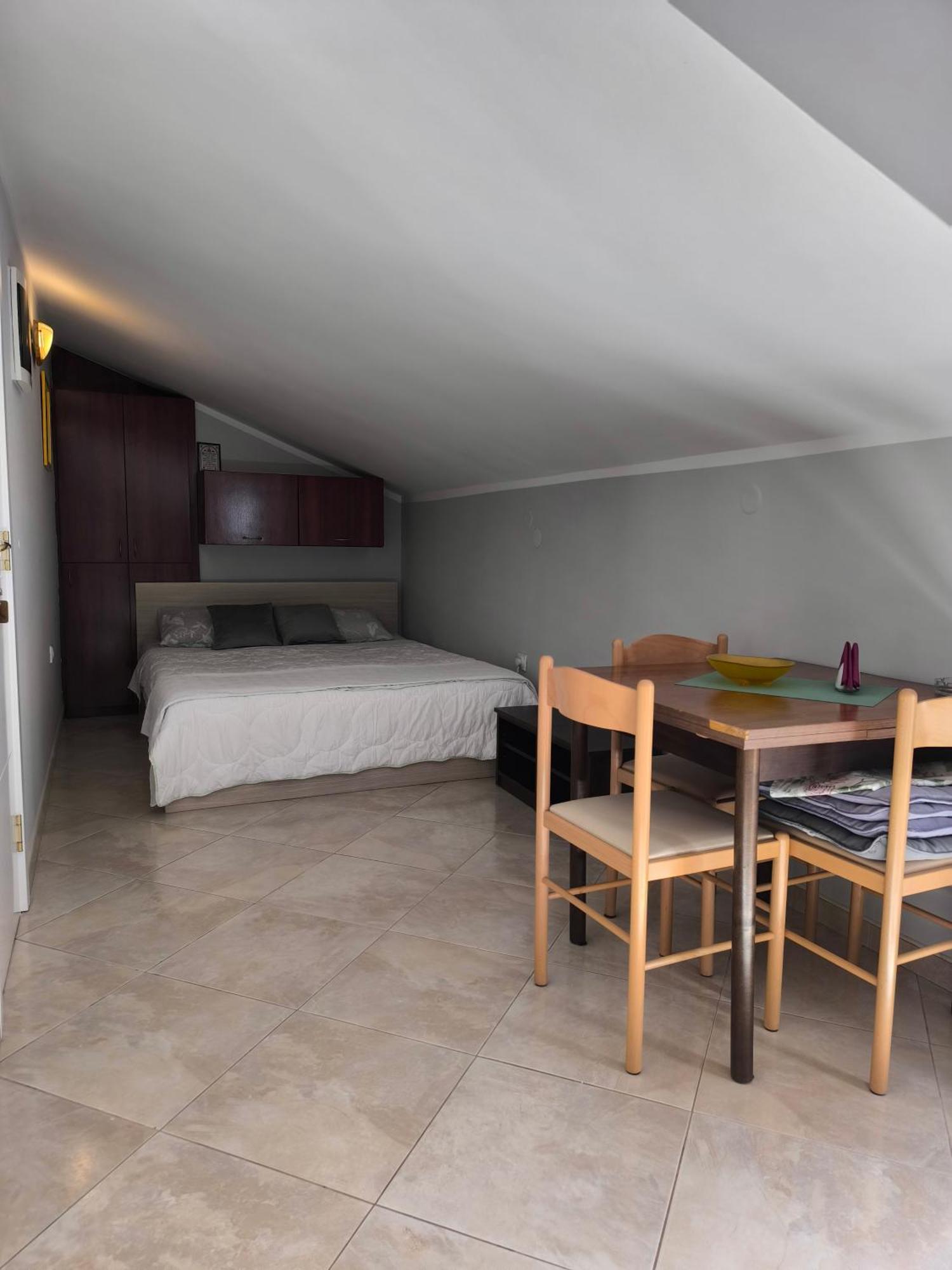 Apartments Djurovic Kotor Bilik gambar