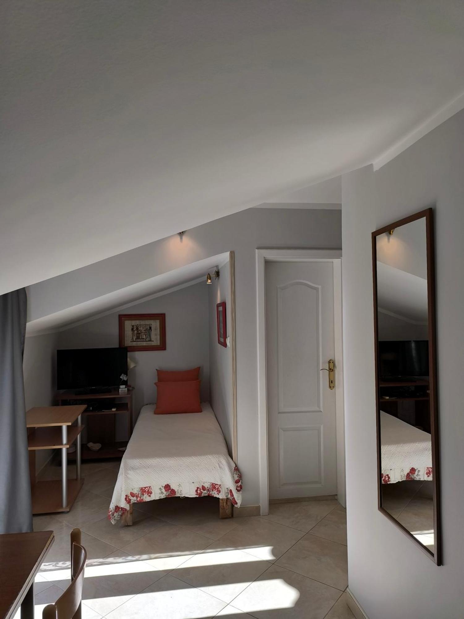 Apartments Djurovic Kotor Bilik gambar